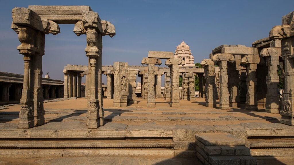 lepakshi mandir anantpur